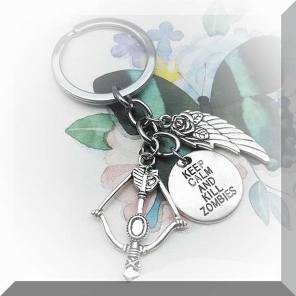 Zombie Dylier Bows and Arrows Pendant Key Chain in - Picture 6 of 7